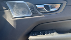 Volvo XC60 2.0 T8 [455] RC PHEV Ultimate Dark 5dr AWD Gtron Estate